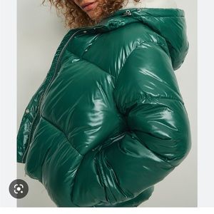 NA-KD green puffer lacquer jacket NWOT